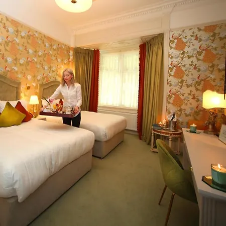 Konukevi Kilronan House