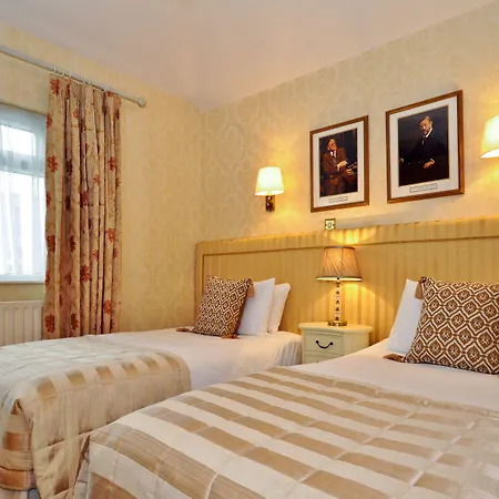 Kilronan House