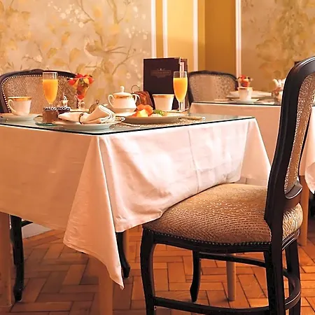 Kilronan House 3* Dublin