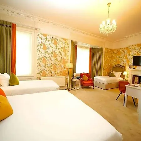 Kilronan House